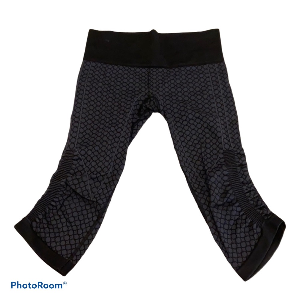 Lululemon In The Flow Crop Heathered Deep Coal 4
